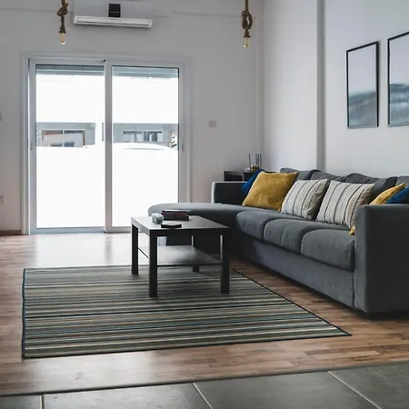 2 Bedroom Appartement *